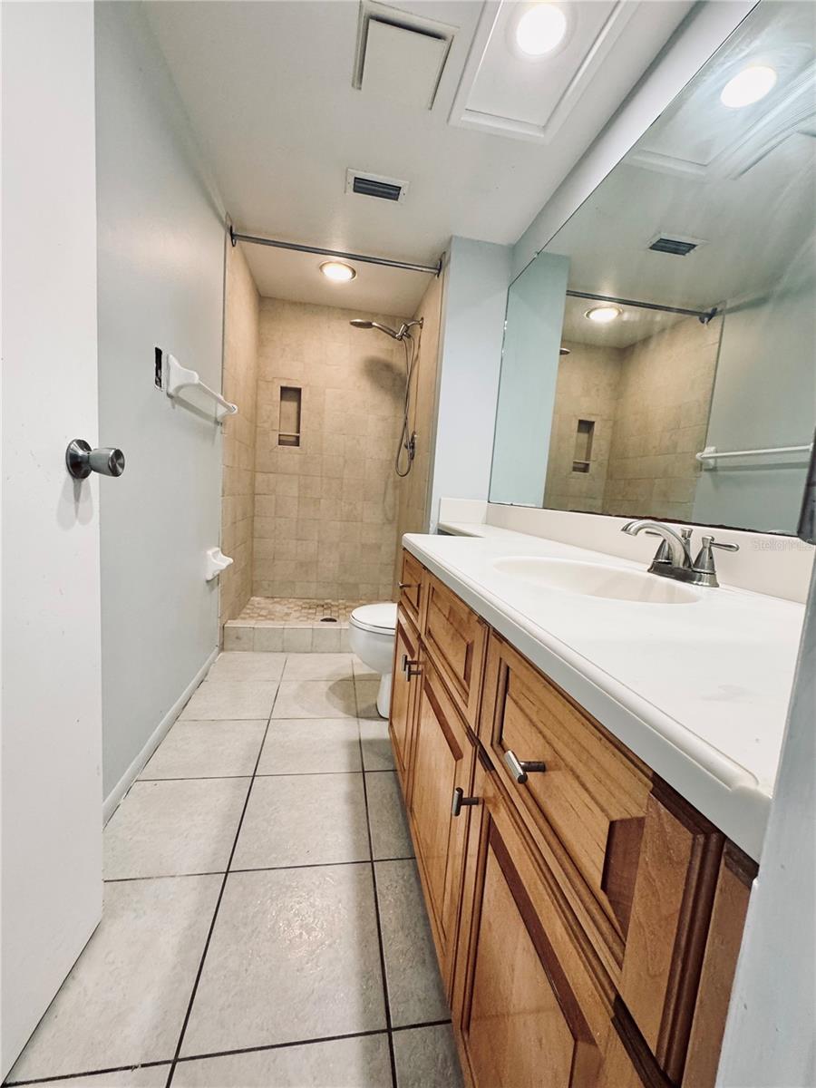 106 Windward Pl Property Photo 5