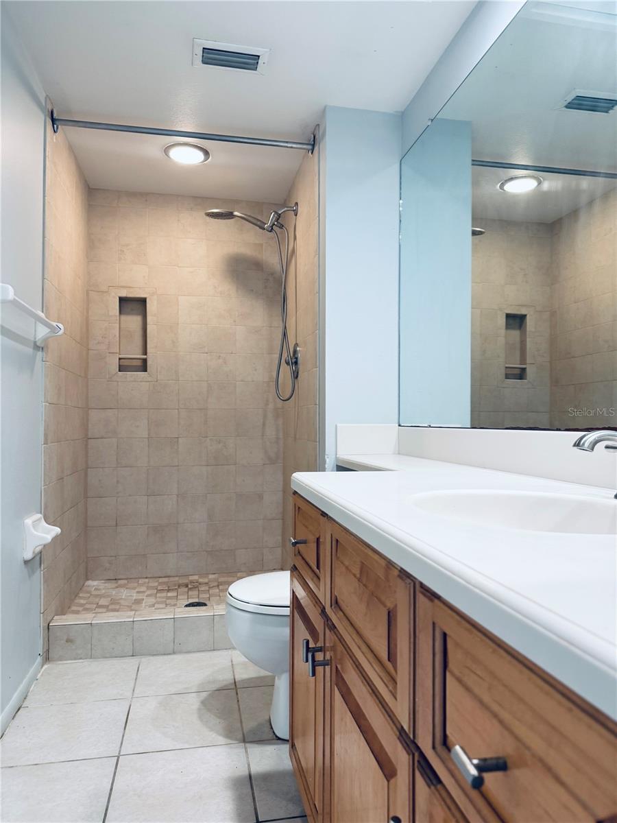 106 Windward Pl Property Photo 10