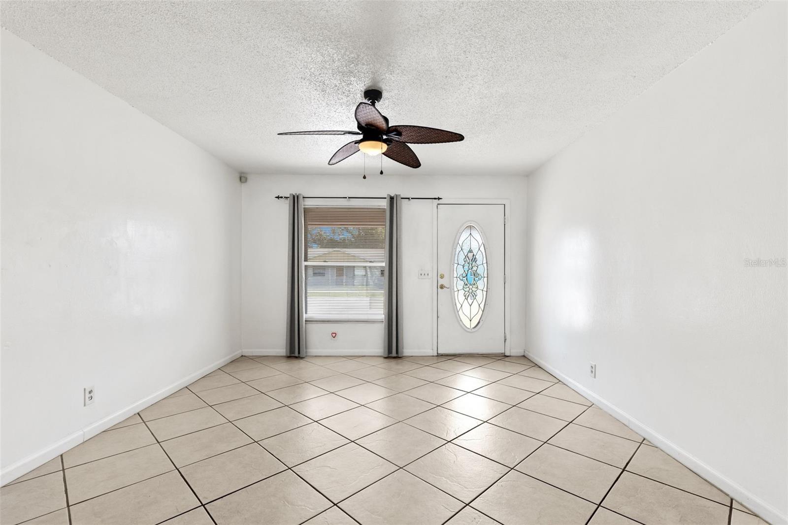 5923 Yorkshire Rd Property Photo 4