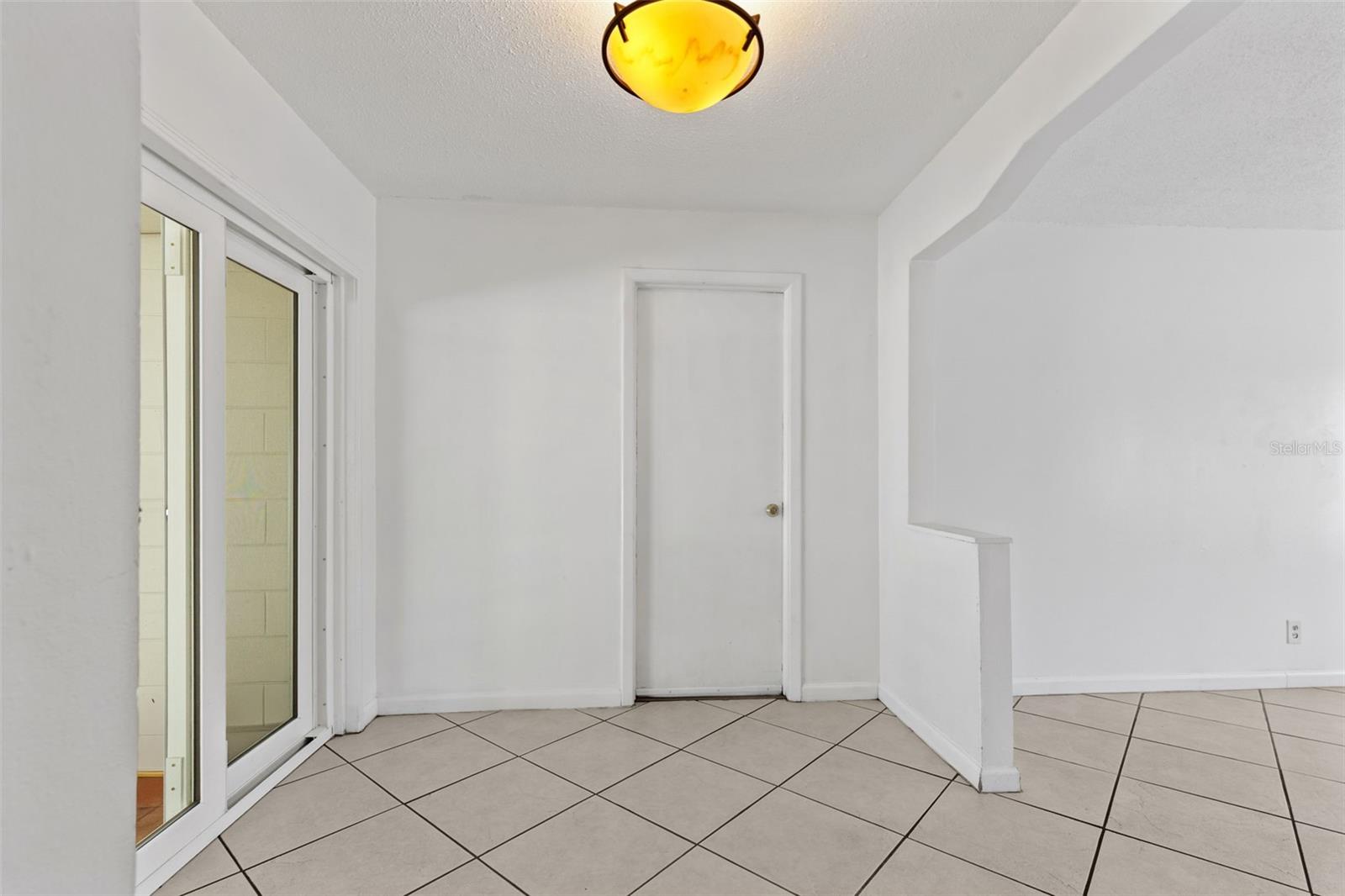 5923 Yorkshire Rd Property Photo 12