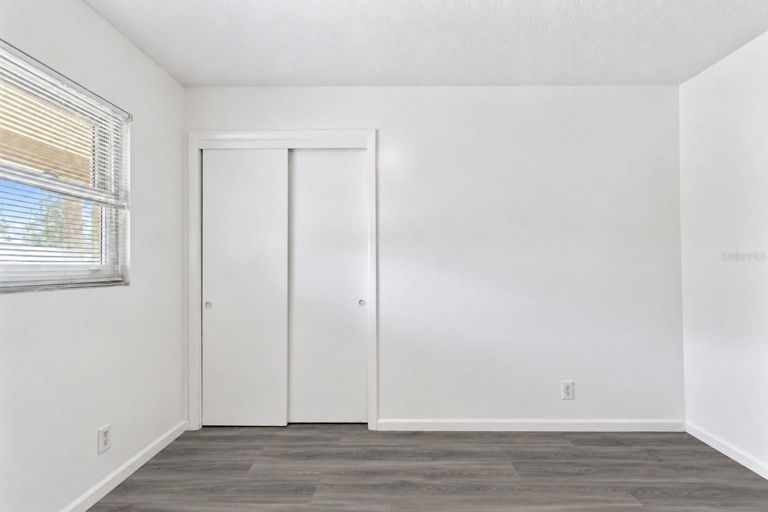 5923 Yorkshire Rd Property Photo 23