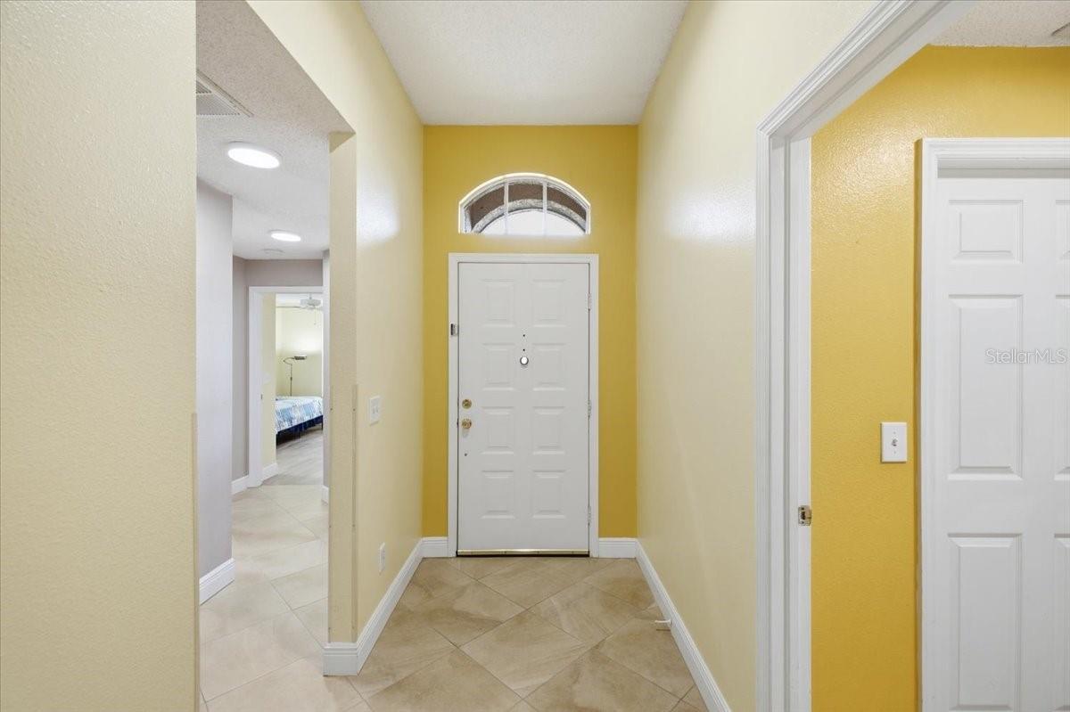 392 Tavernier Cir Property Photo 6