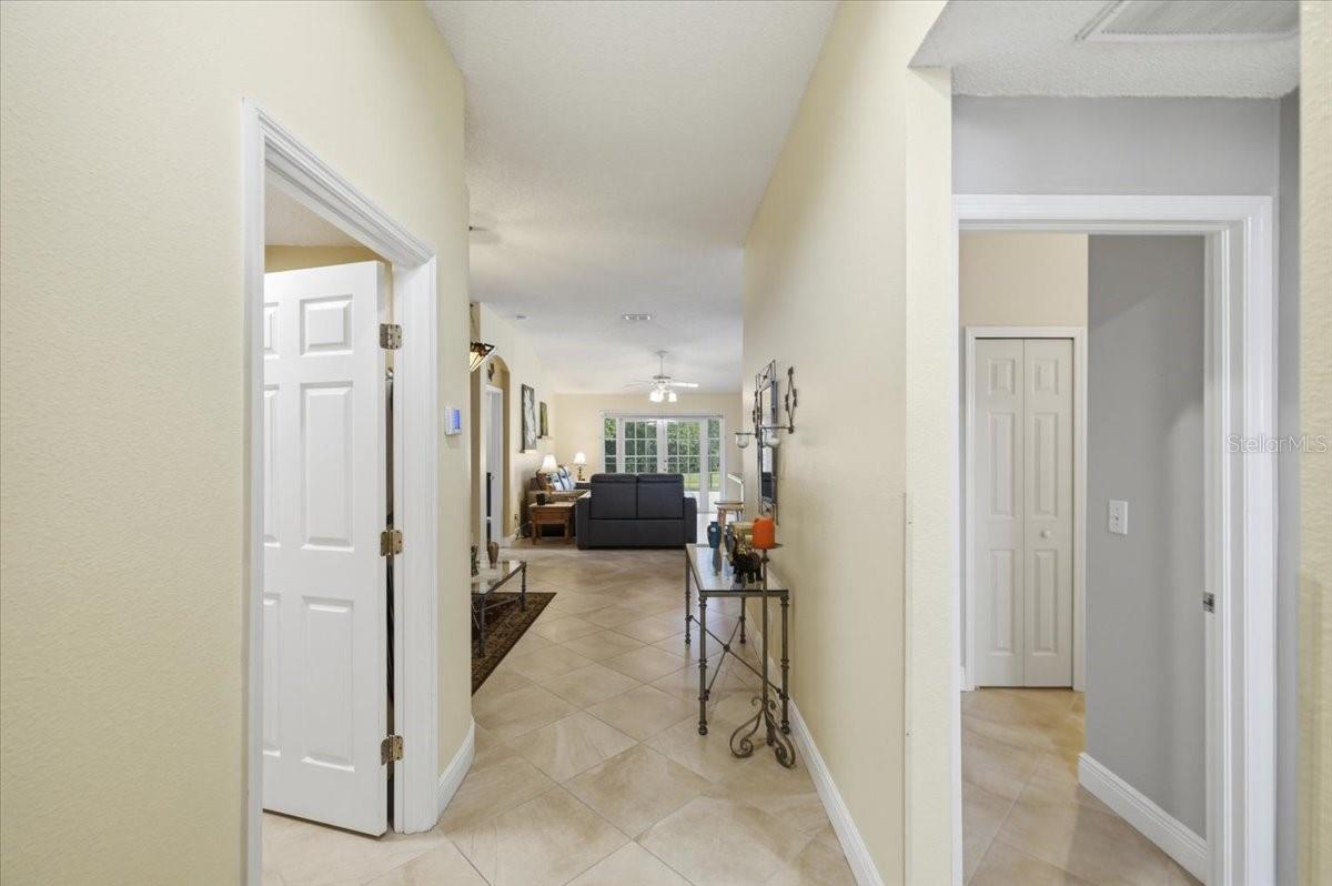 392 Tavernier Cir Property Photo 7