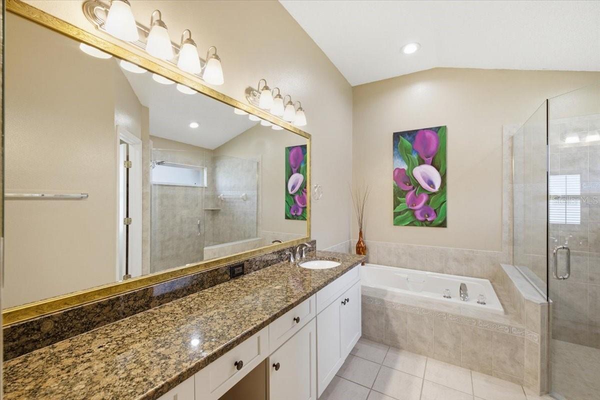 392 Tavernier Cir Property Photo 33