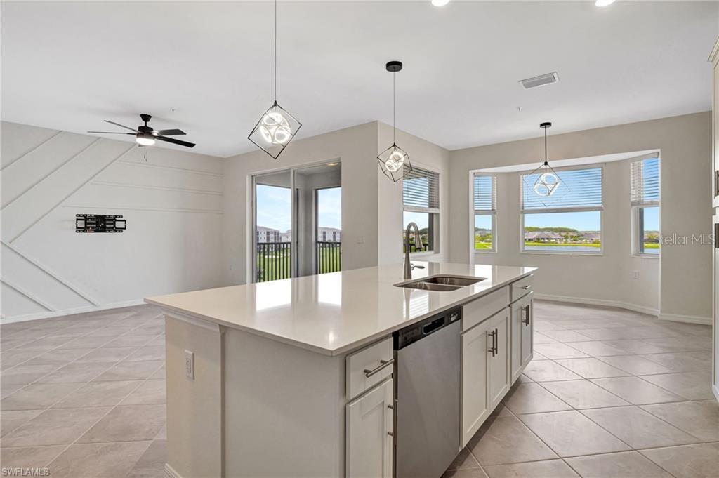 5629 Double Eagle Cir #4242 Property Photo 2