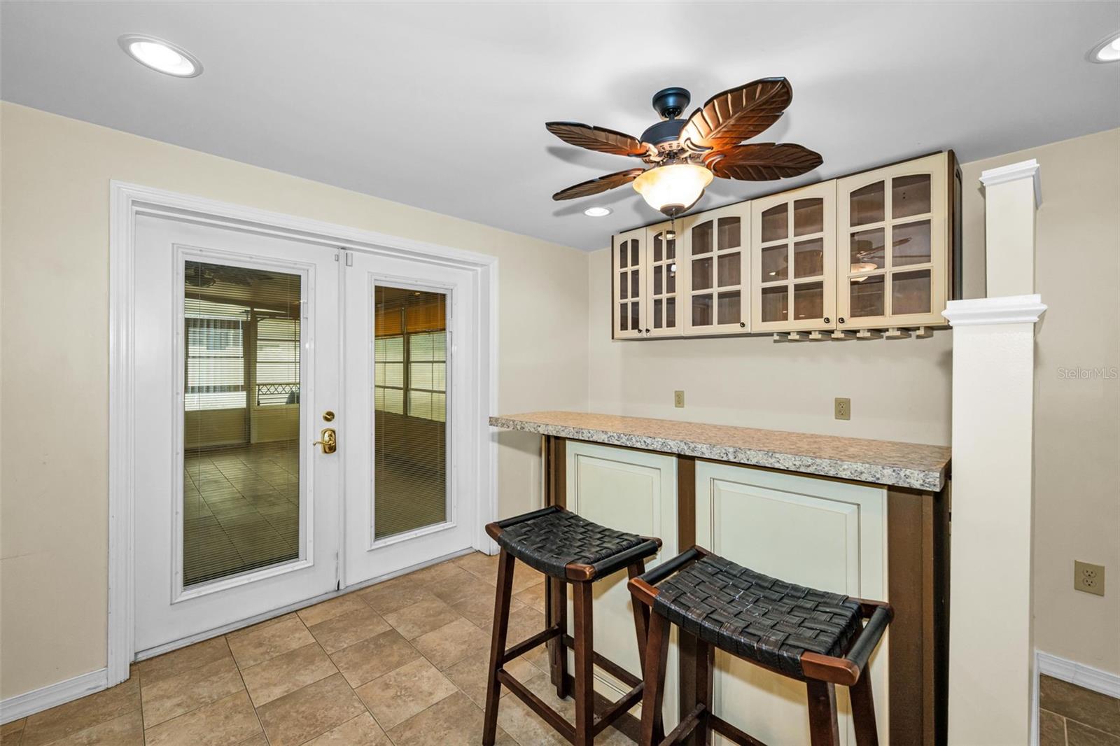 6701 Orchard Dr N Property Photo 24