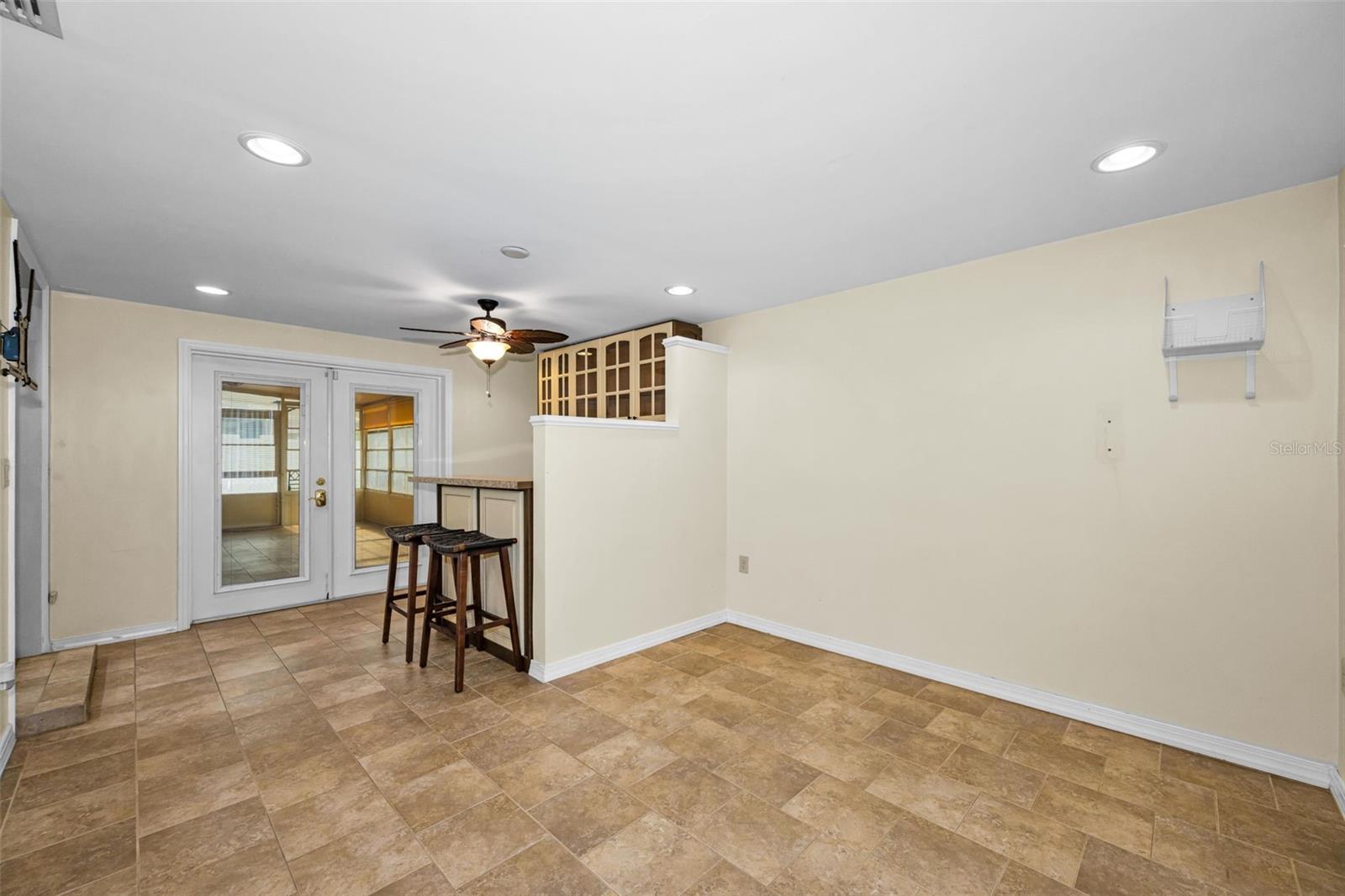 6701 Orchard Dr N Property Photo 28