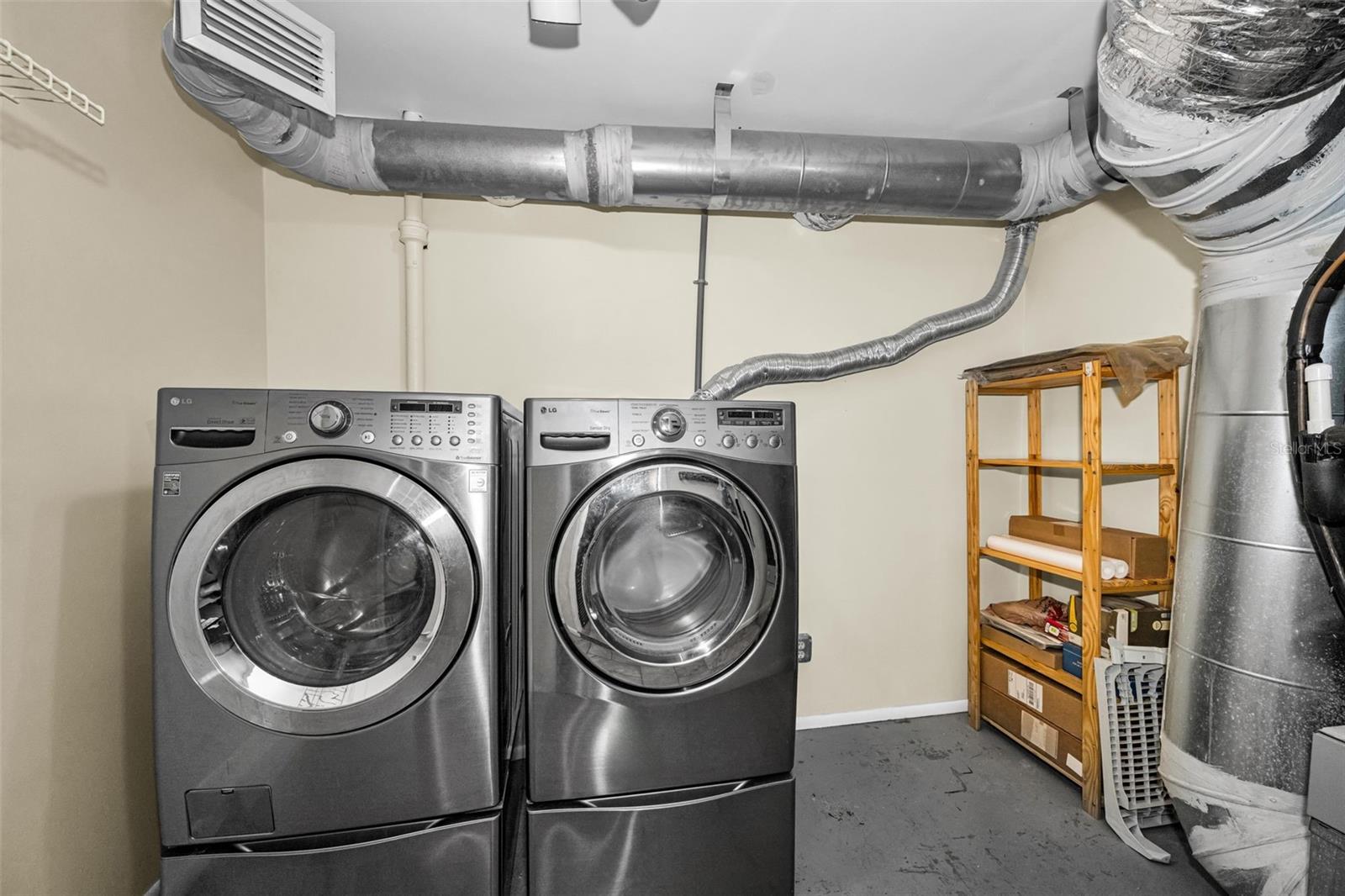 6701 Orchard Dr N Property Photo 32