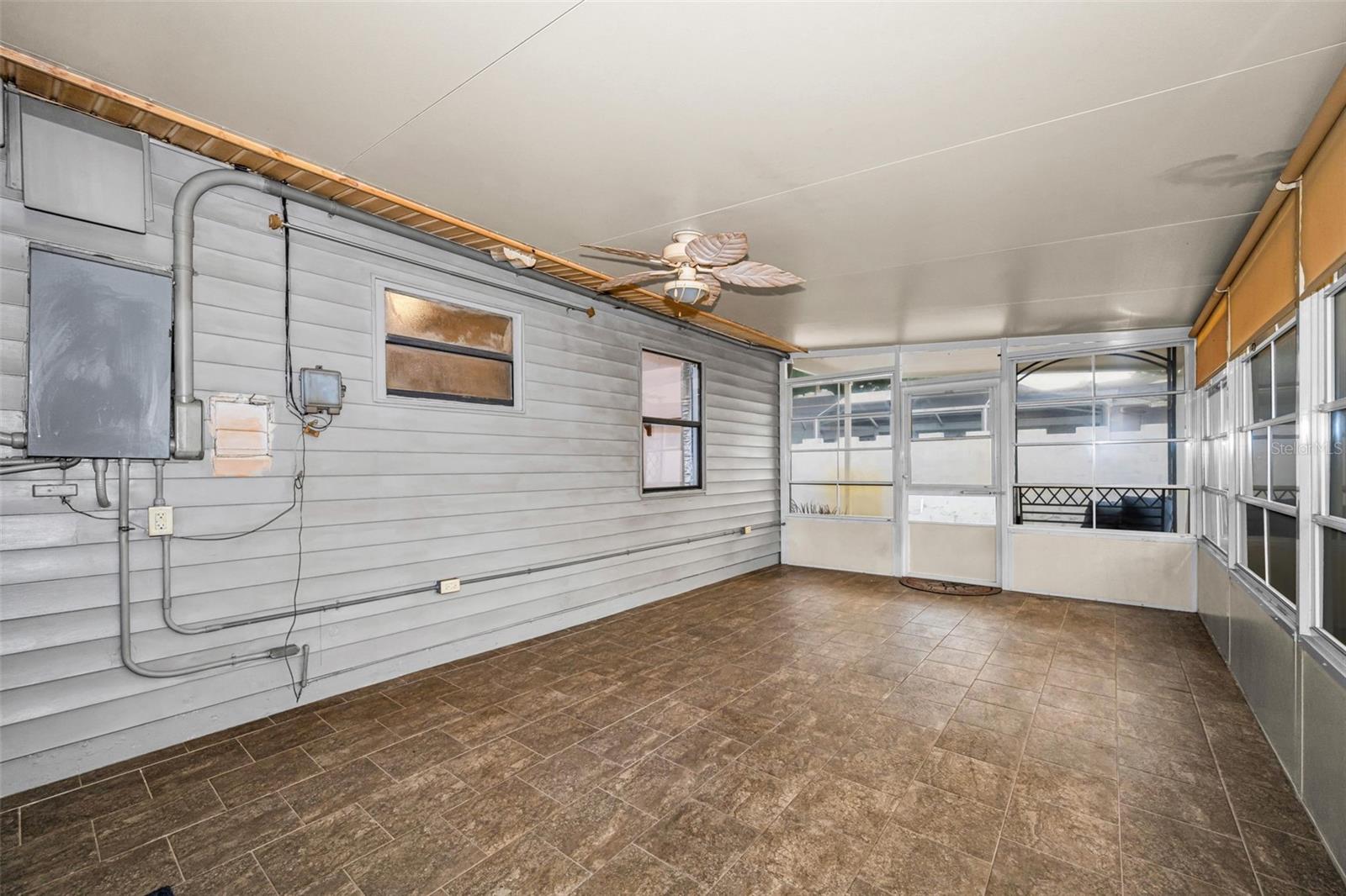 6701 Orchard Dr N Property Photo 34
