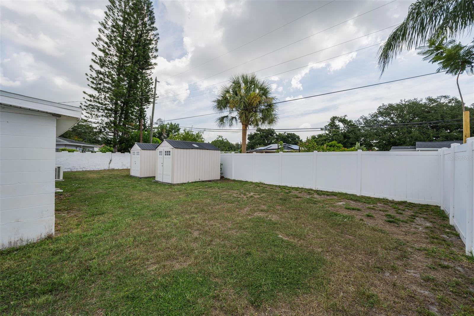 6701 Orchard Dr N Property Photo 40