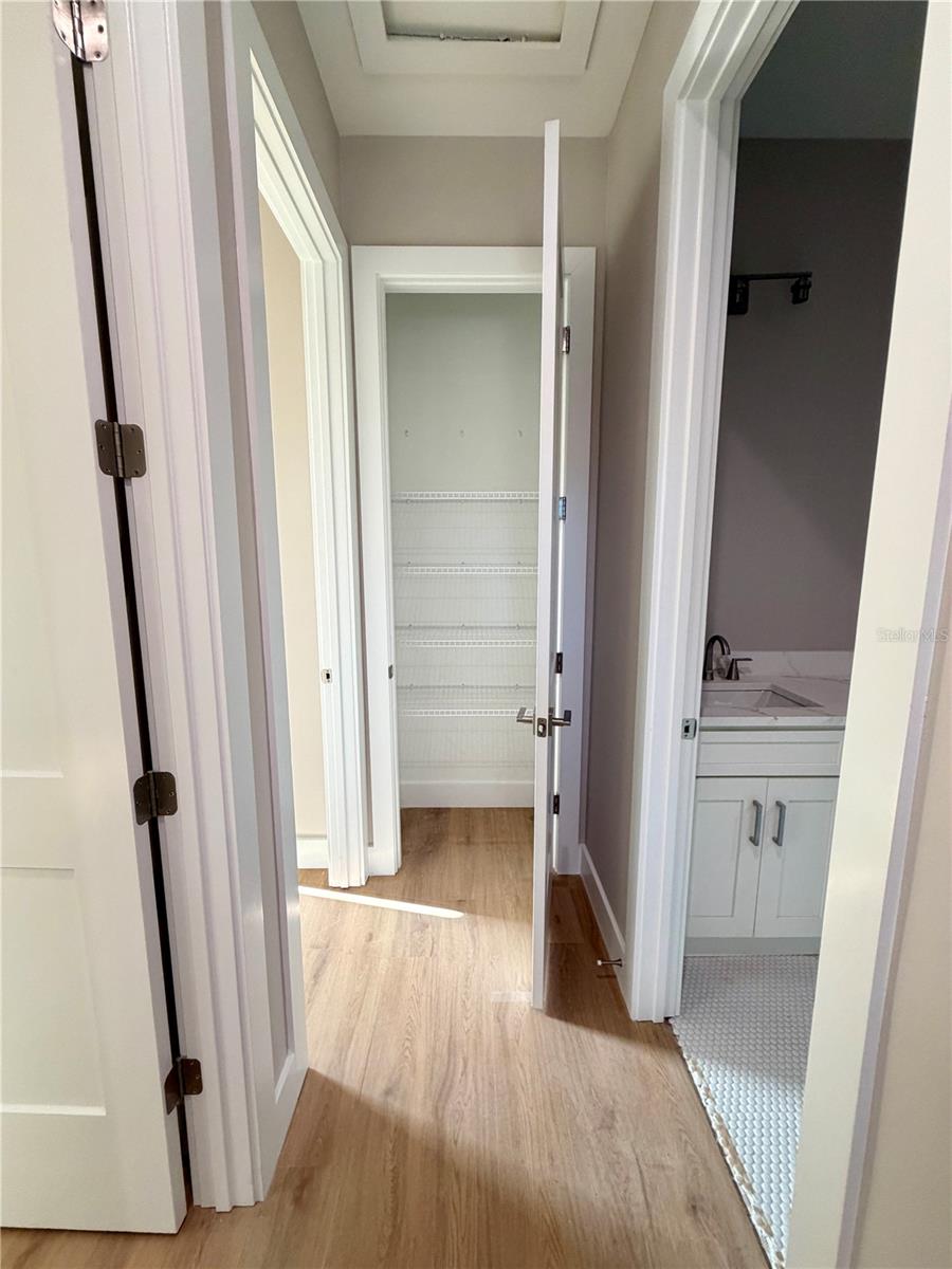 4314 W Gray St Property Photo 12