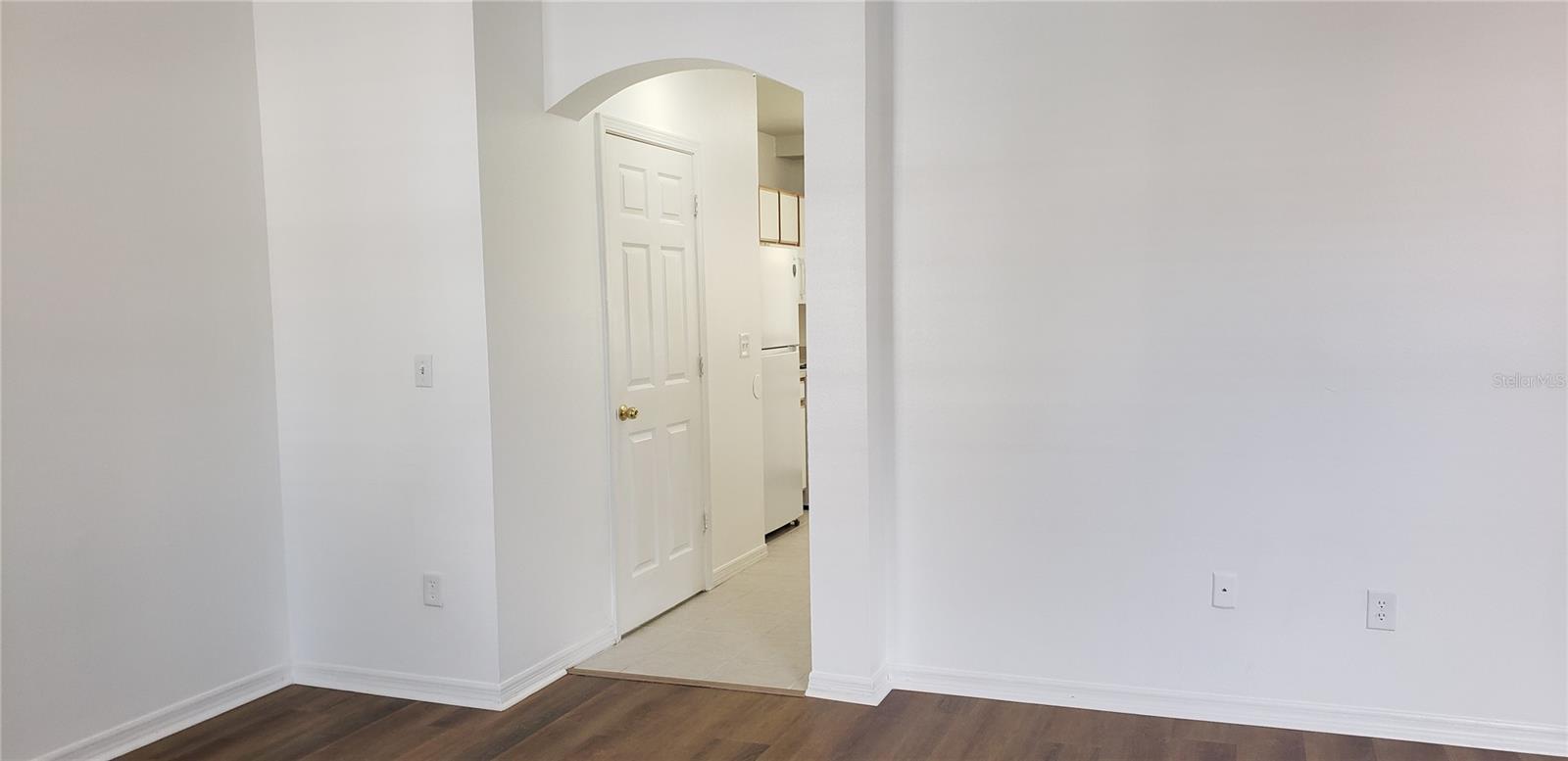 6138 Olivedale Dr Property Photo 3