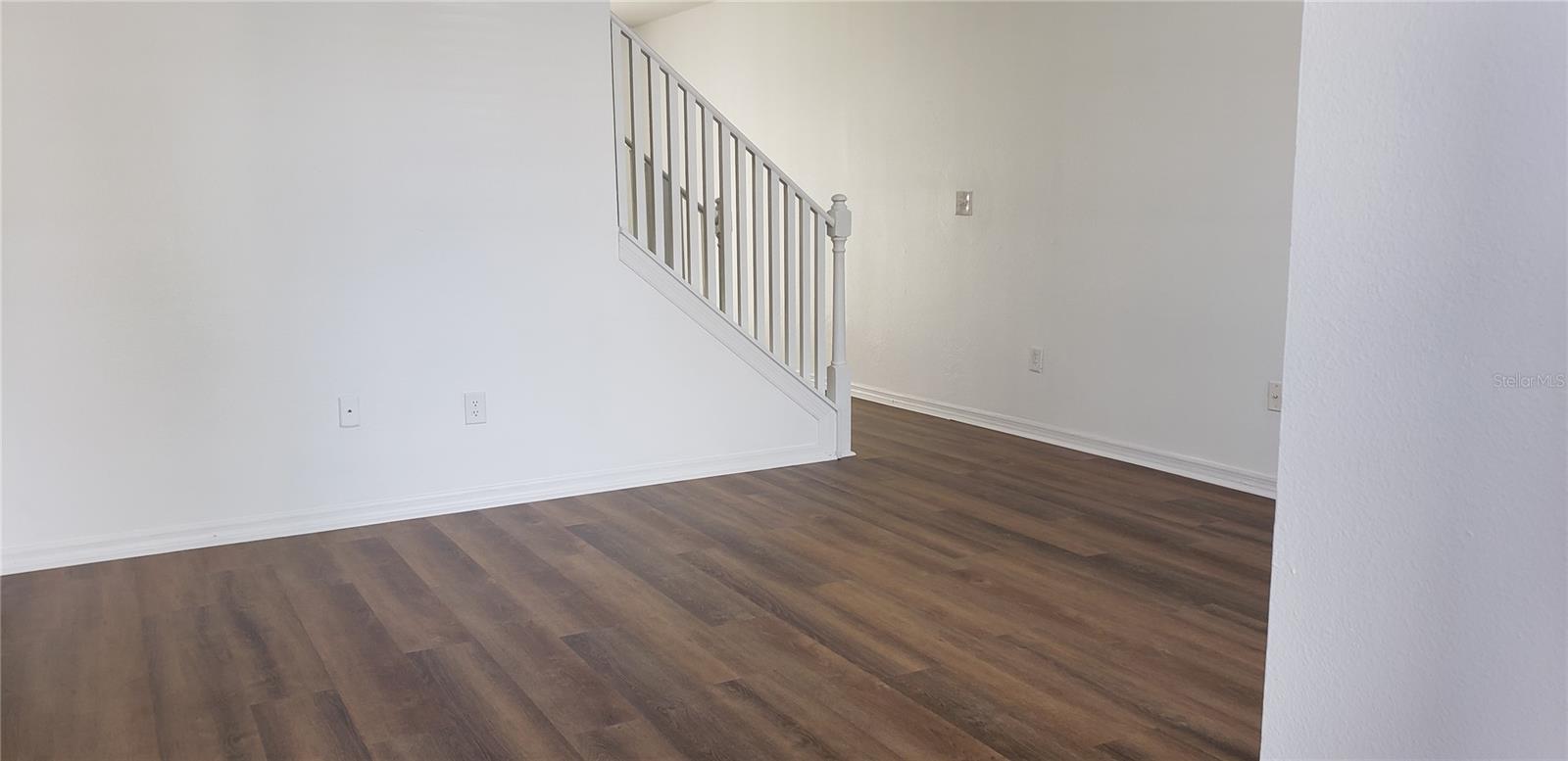 6138 Olivedale Dr Property Photo 4