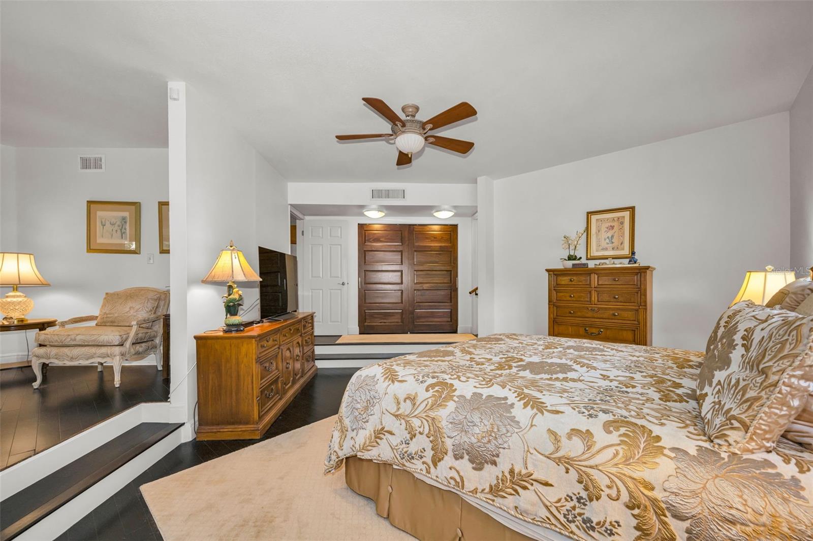 10497 Longwood Dr Property Photo 33