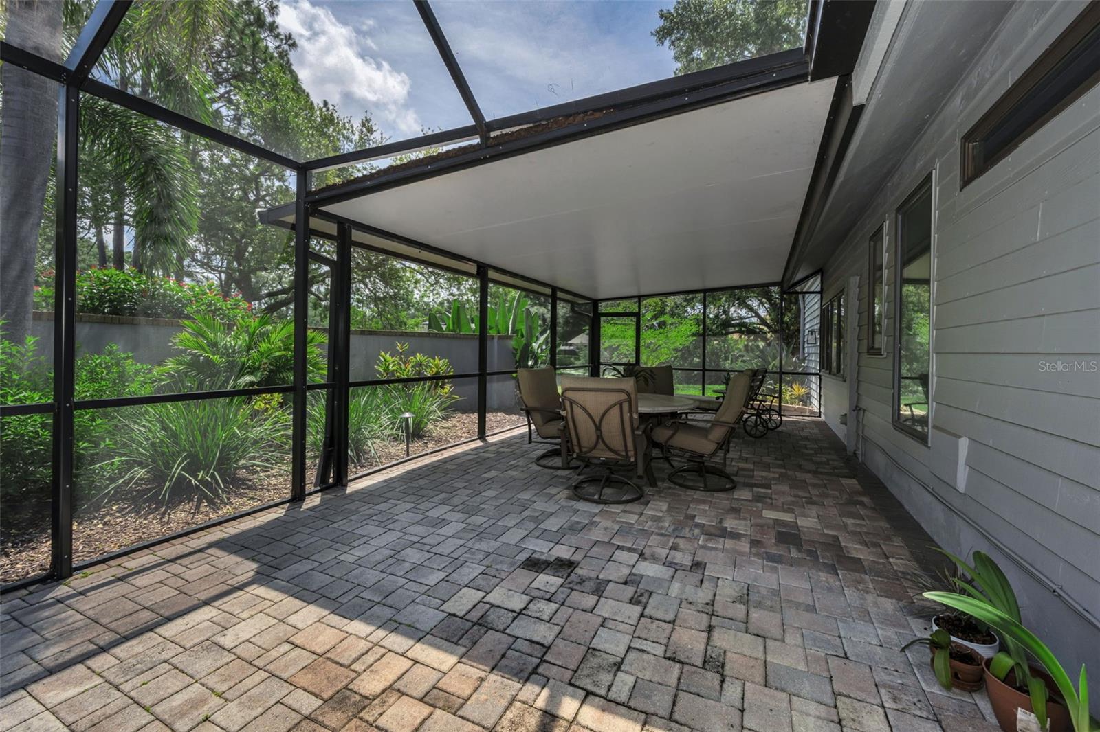 10497 Longwood Dr Property Photo 46