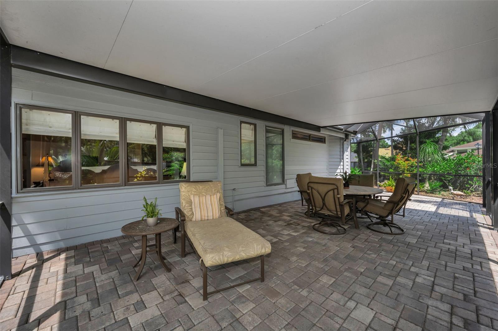 10497 Longwood Dr Property Photo 47
