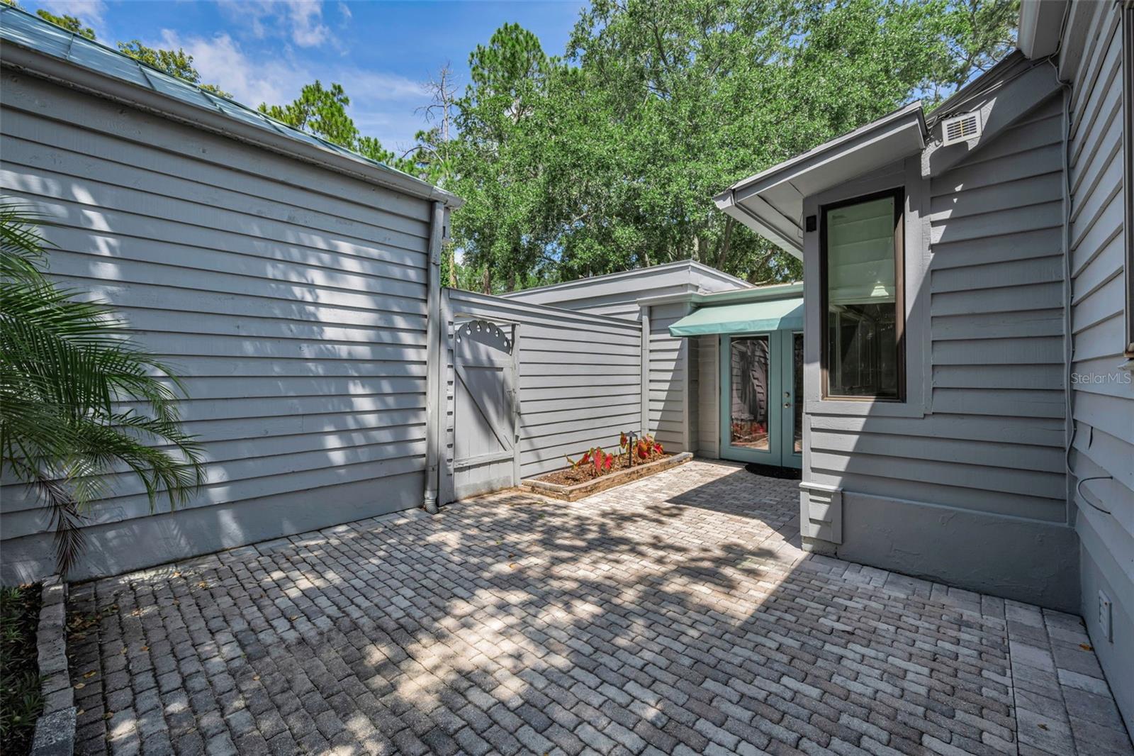 10497 Longwood Dr Property Photo 51