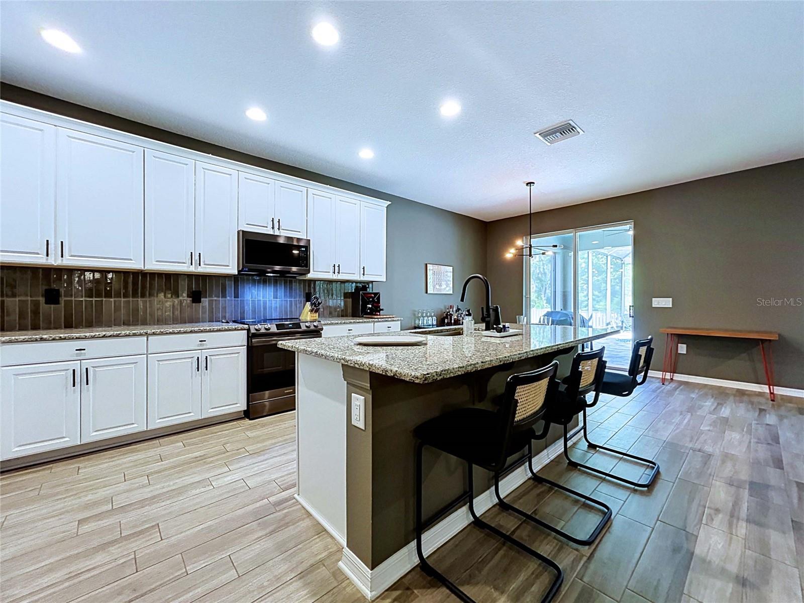 18078 Romanesque Ct Property Photo 6