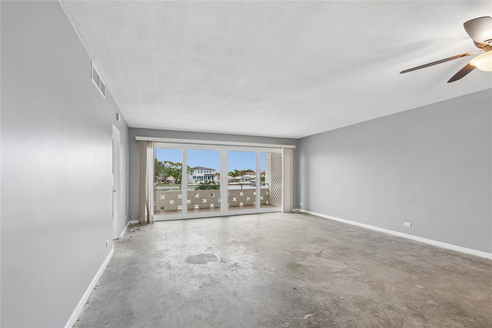 1365 N Snell Isle Blvd Ne #2e Property Photo 10