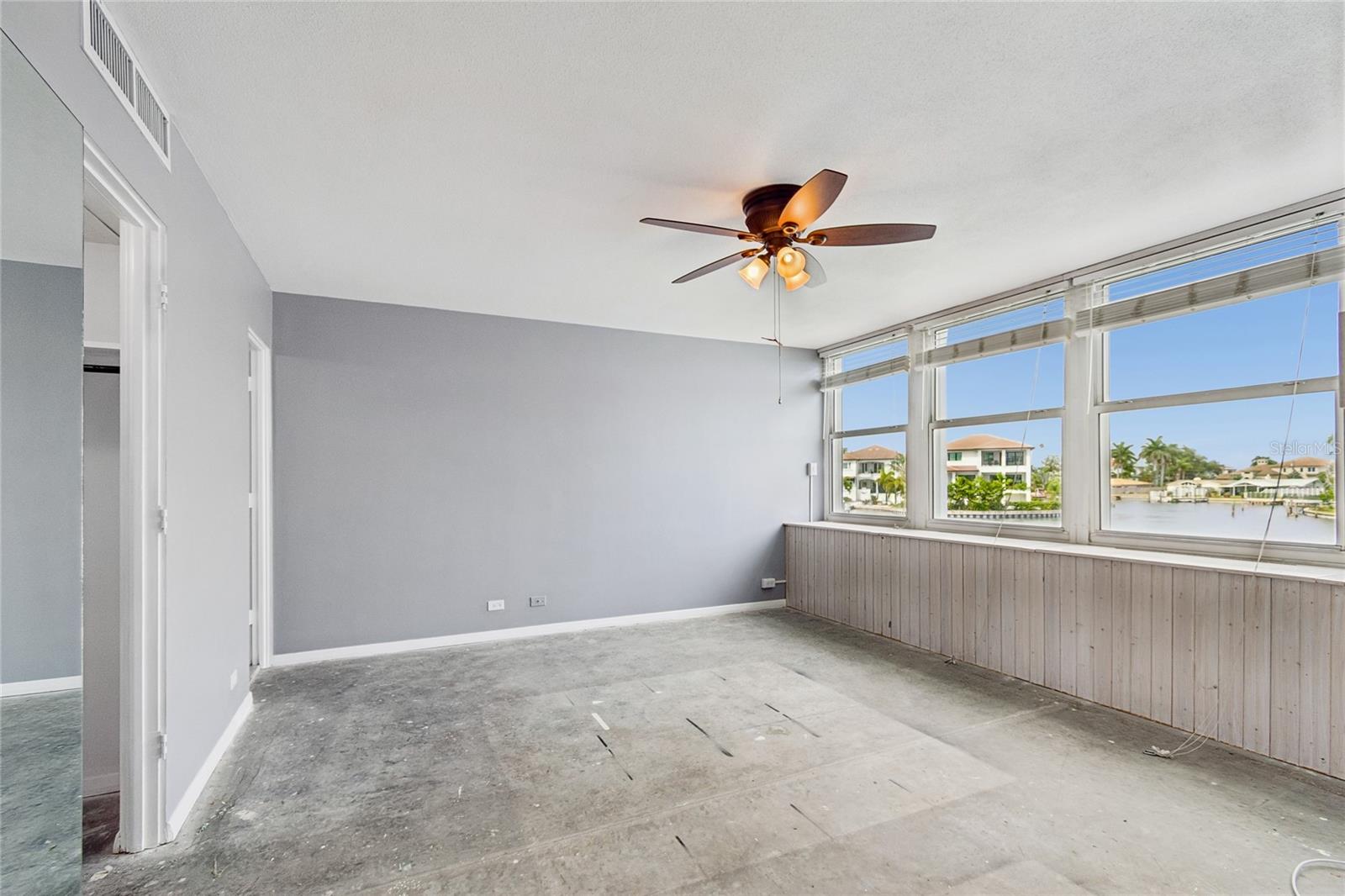 1365 N Snell Isle Blvd Ne #2e Property Photo 13