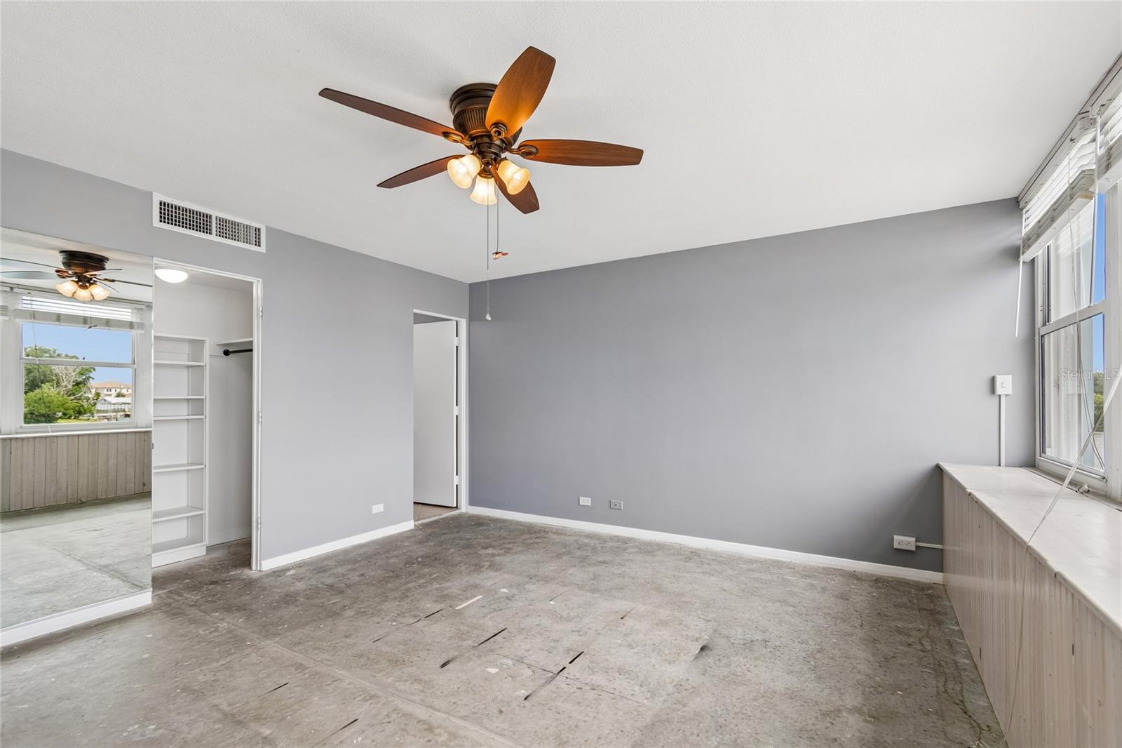 1365 N Snell Isle Blvd Ne #2e Property Photo 17