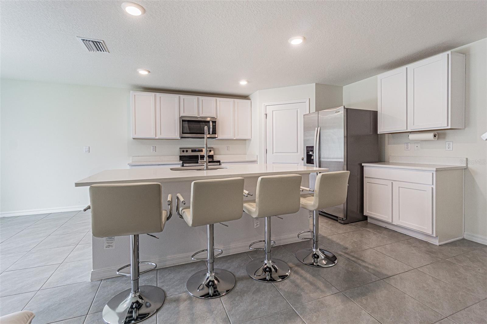 9213 Mission Bay Pl Property Photo 5