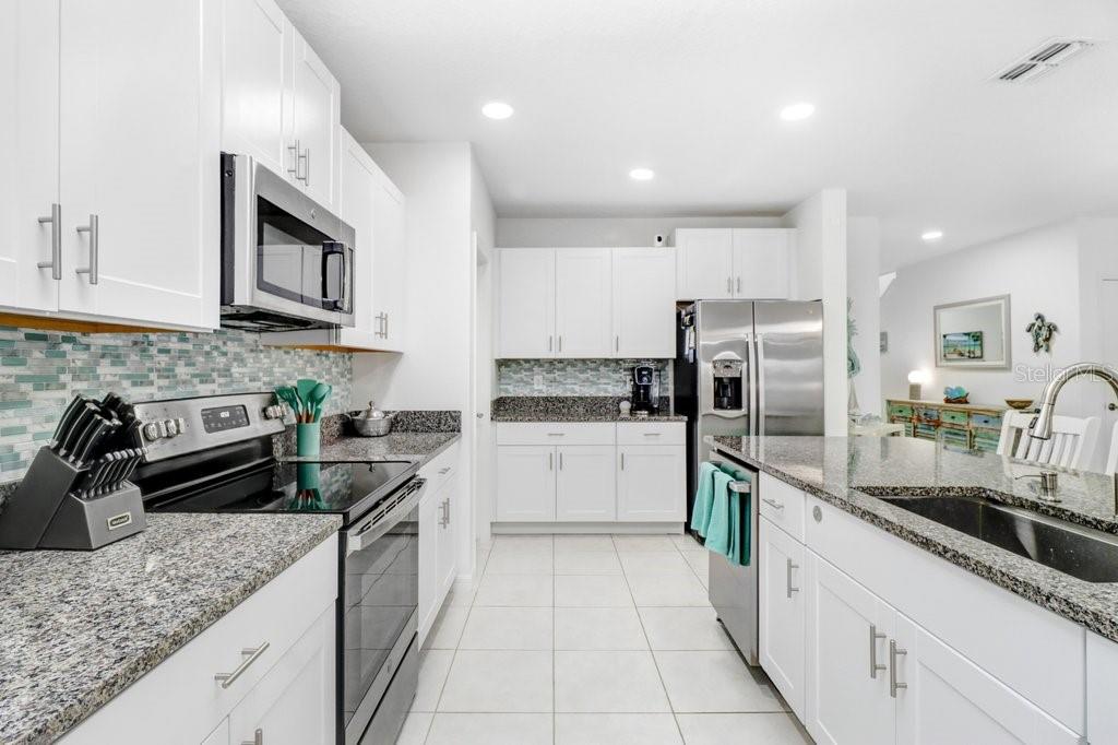 11099 Radiant Shore Loop Property Photo 9