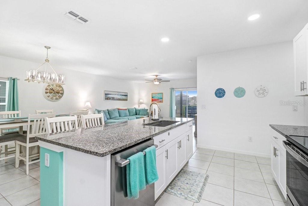 11099 Radiant Shore Loop Property Photo 10