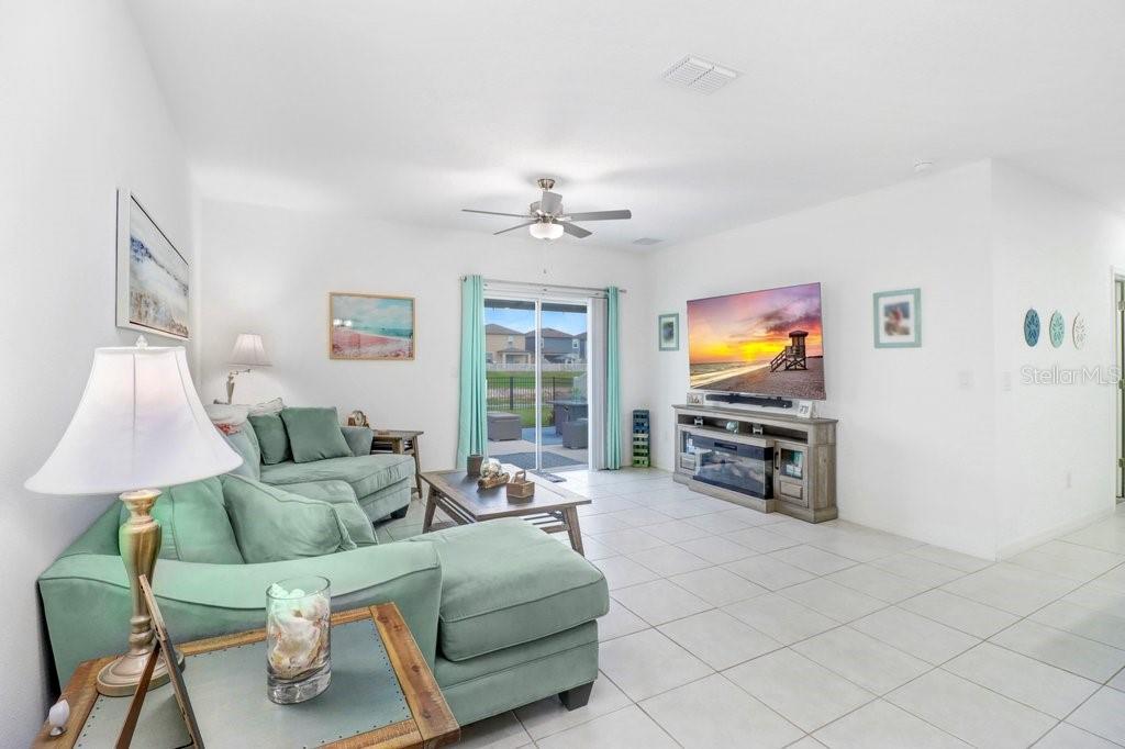 11099 Radiant Shore Loop Property Photo 16