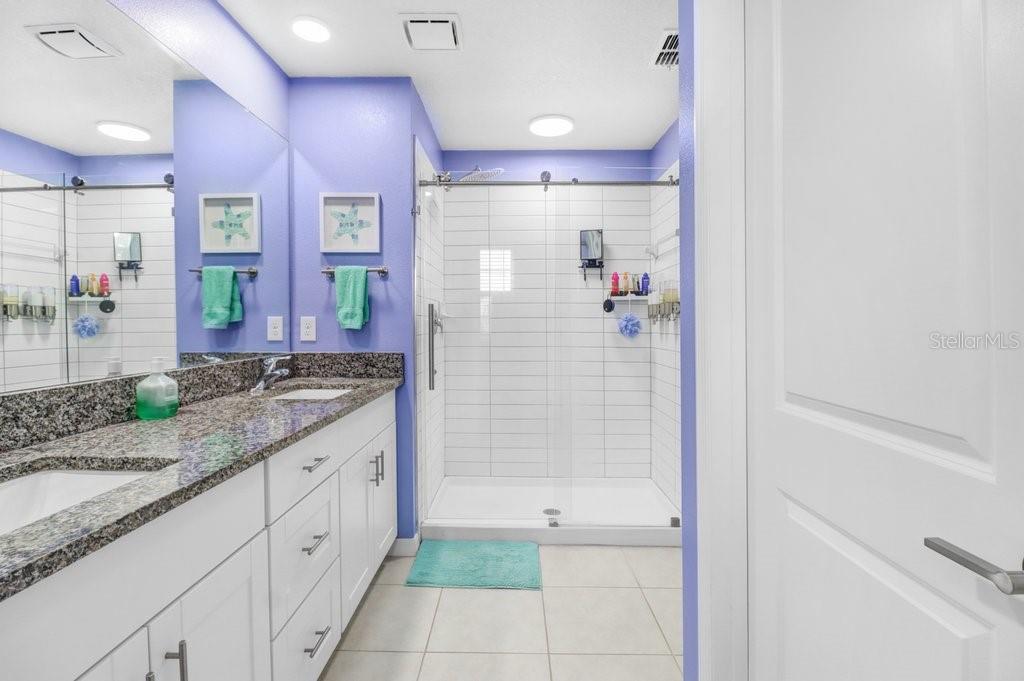 11099 Radiant Shore Loop Property Photo 32