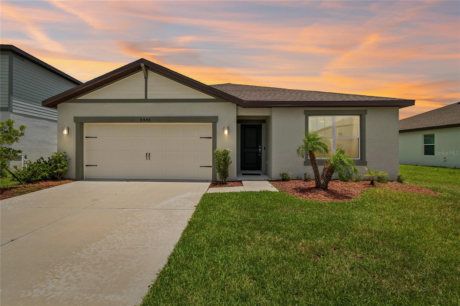 3883 Capri Coast Dr Property Photo 1