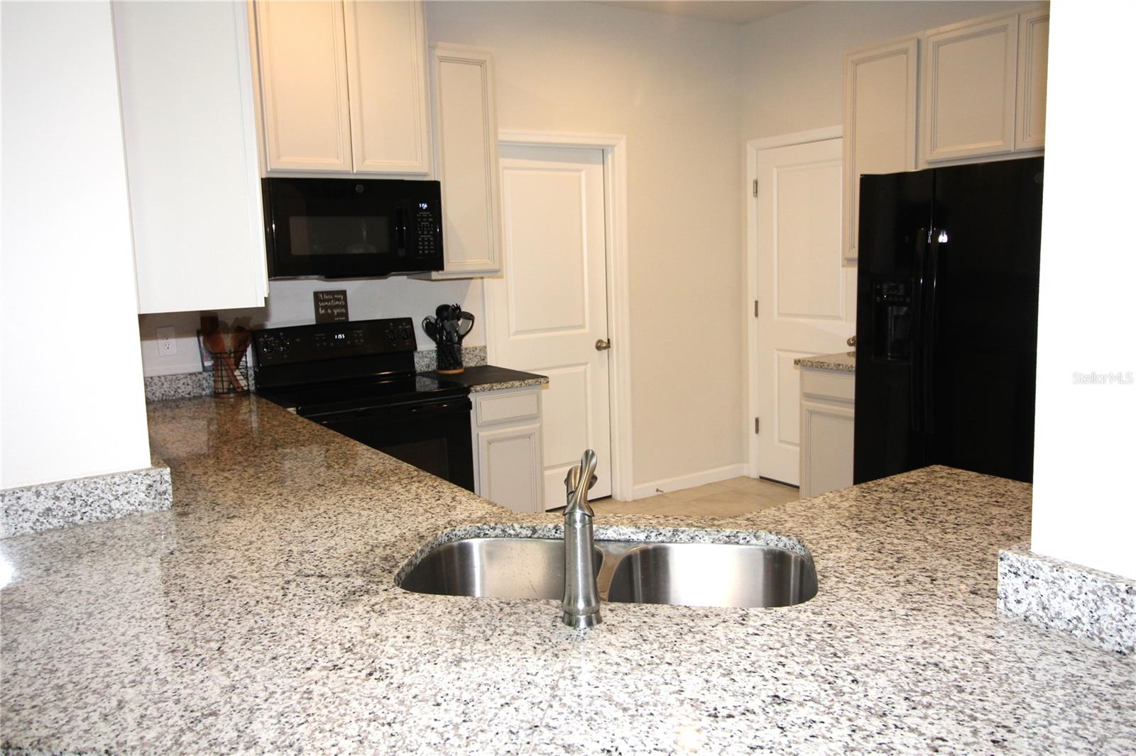 2135 Laceflower Dr Property Photo 9