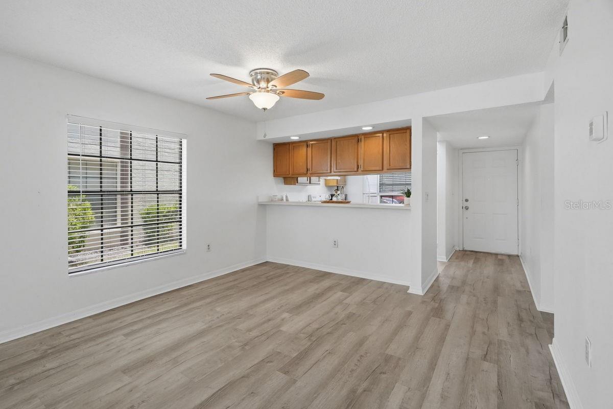 2400 Winding Creek Blvd #20a-109 Property Photo 10