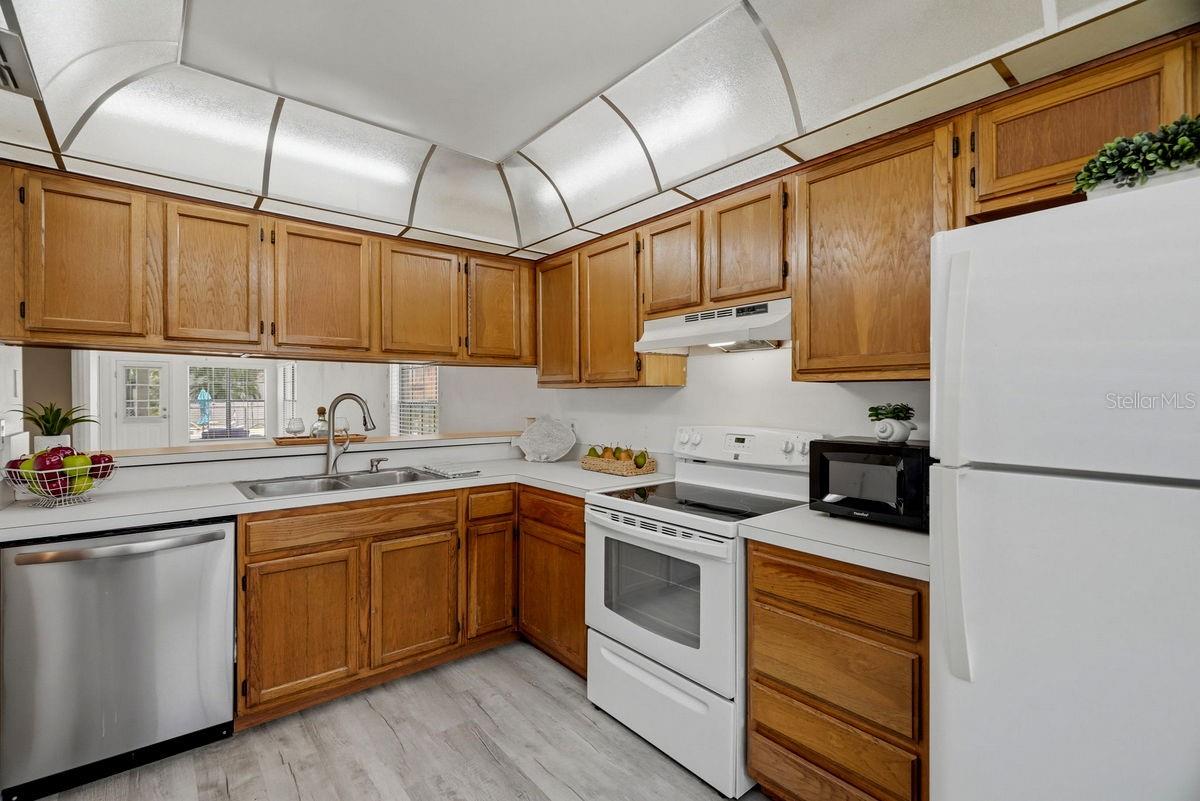 2400 Winding Creek Blvd #20a-109 Property Photo 13