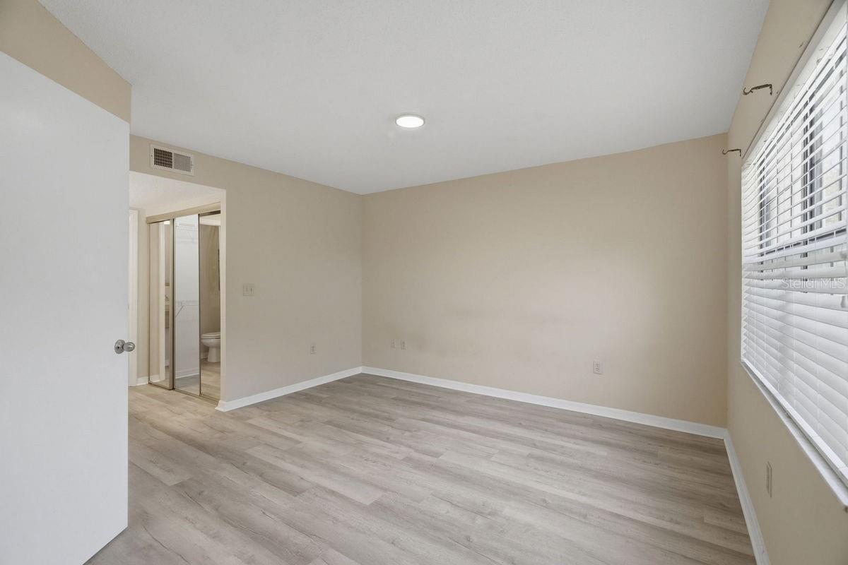 2400 Winding Creek Blvd #20a-109 Property Photo 20