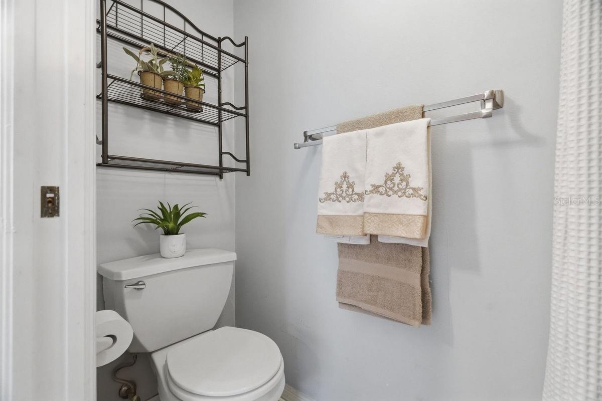 2400 Winding Creek Blvd #20a-109 Property Photo 23