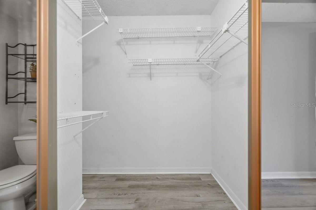 2400 Winding Creek Blvd #20a-109 Property Photo 25