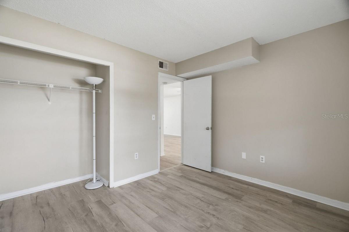 2400 Winding Creek Blvd #20a-109 Property Photo 28