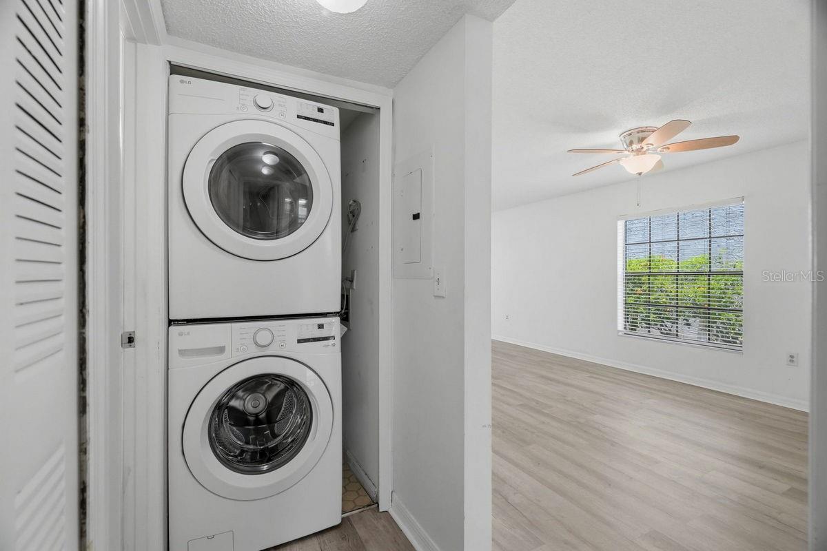 2400 Winding Creek Blvd #20a-109 Property Photo 30
