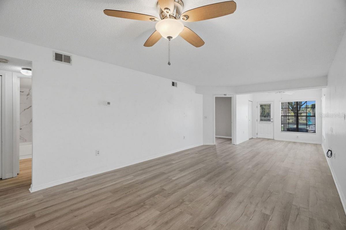 2400 Winding Creek Blvd #20a-109 Property Photo 31