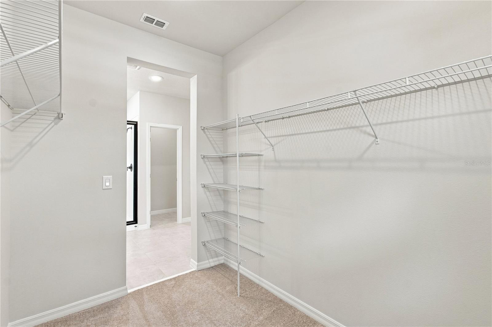 5600 Coopers Hawk Ct Property Photo 20