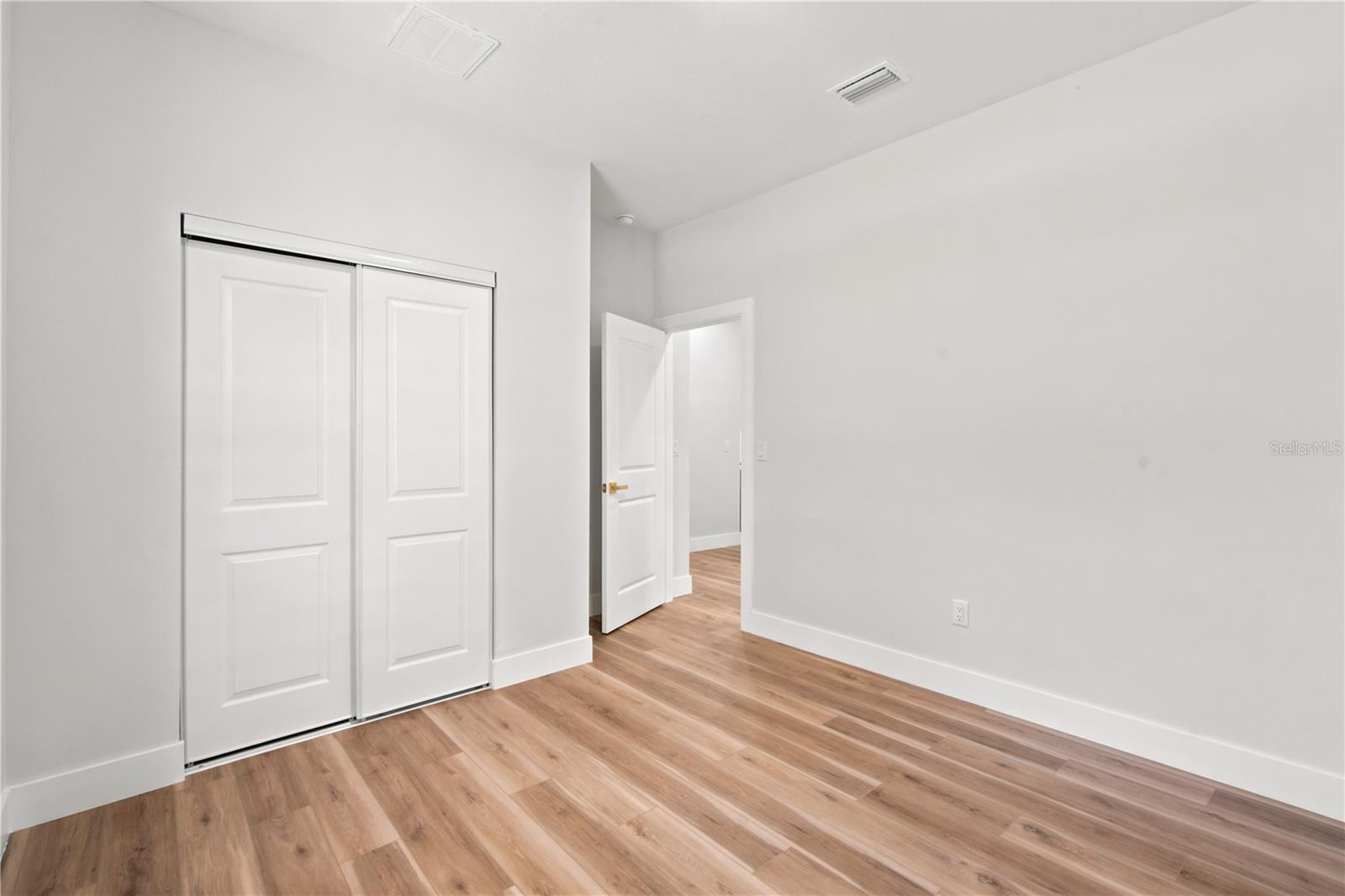 1121 Engman St Property Photo 26