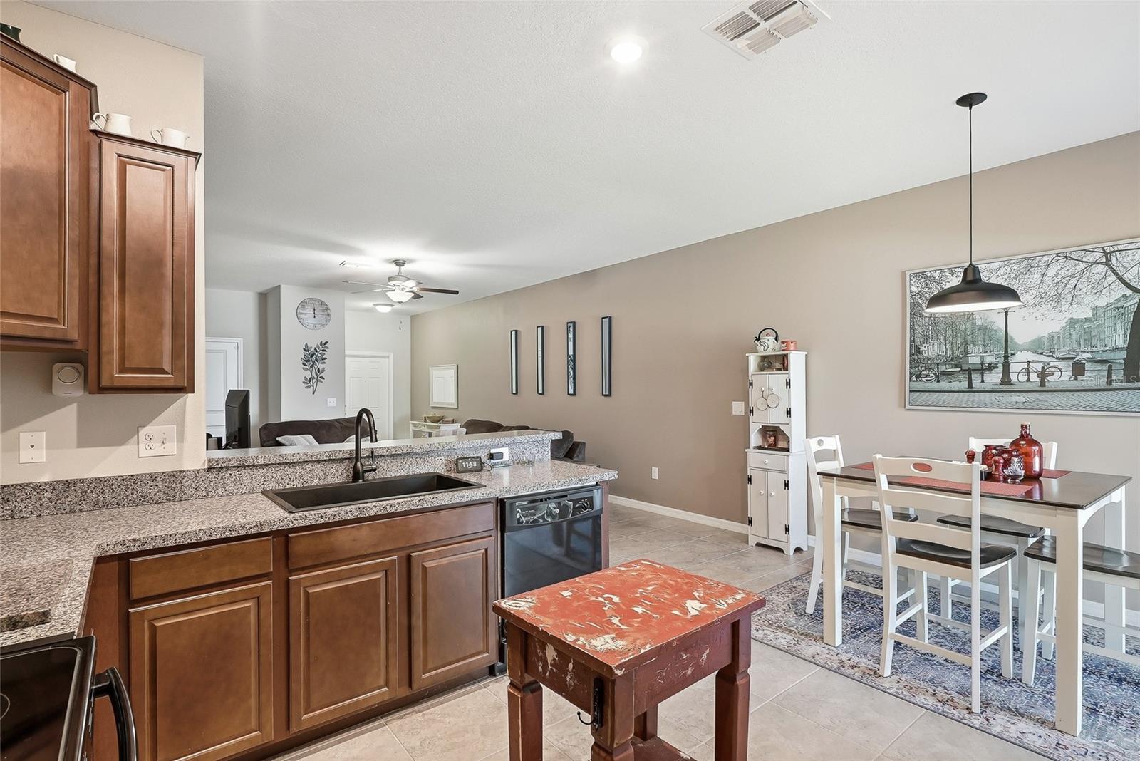 12911 Dream Catcher Way Property Photo 16