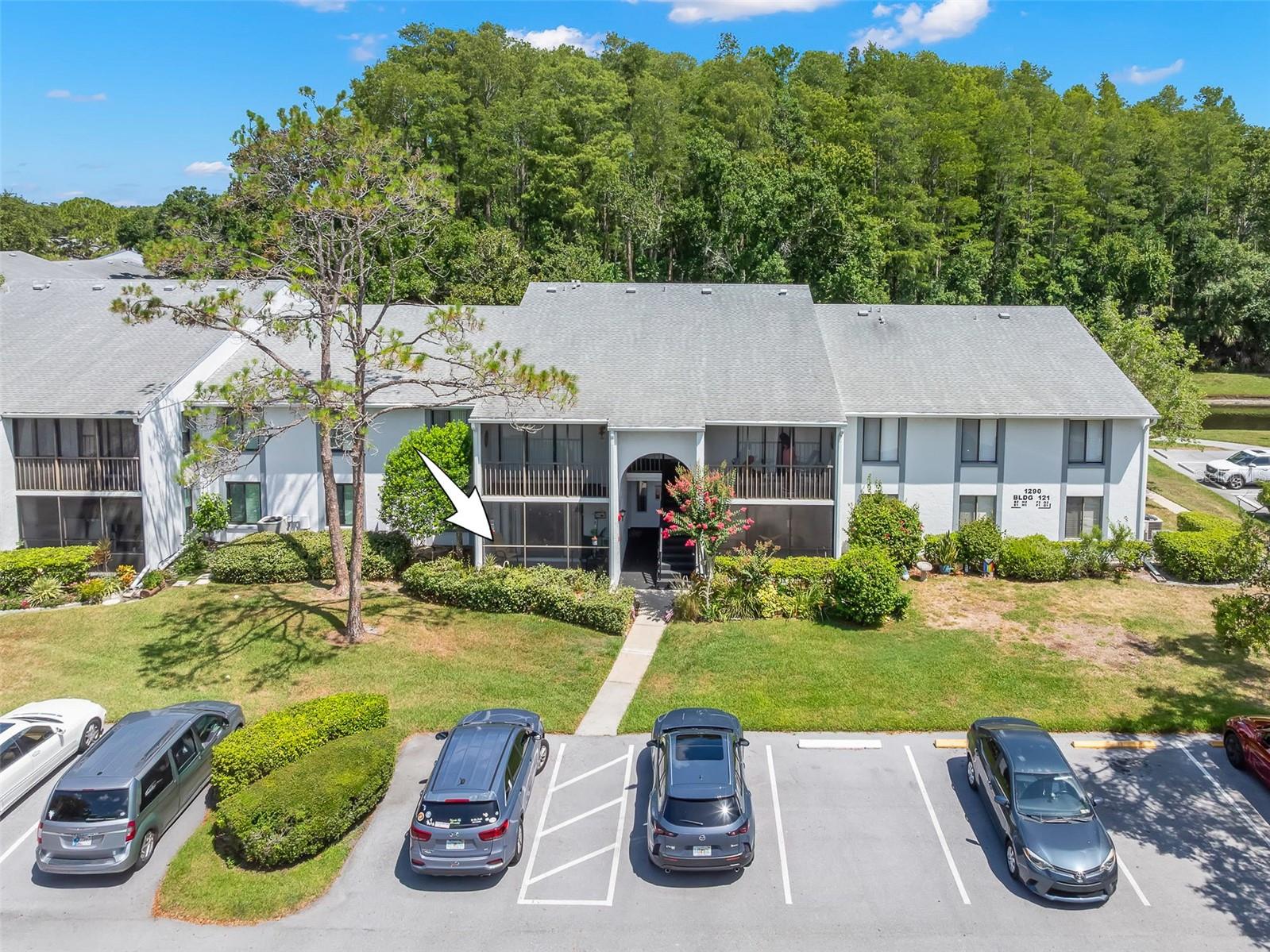 1290 Pine Ridge Cir E #e1 Property Photo 2