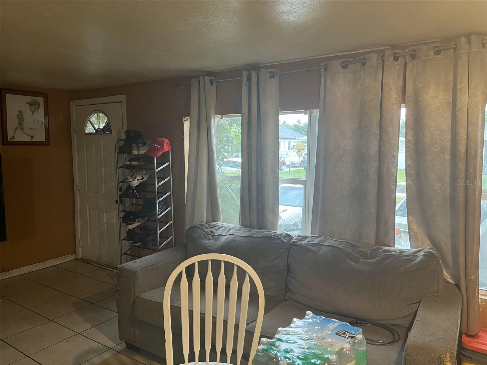 1127 Auburn St Property Photo 10
