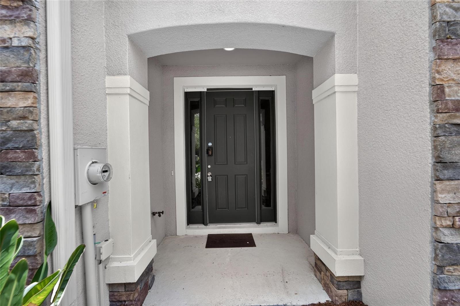 10411 Red Carpet Ct Property Photo 3