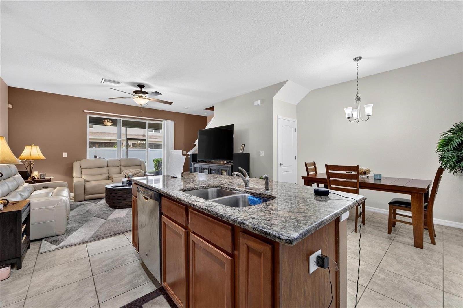 10411 Red Carpet Ct Property Photo 26