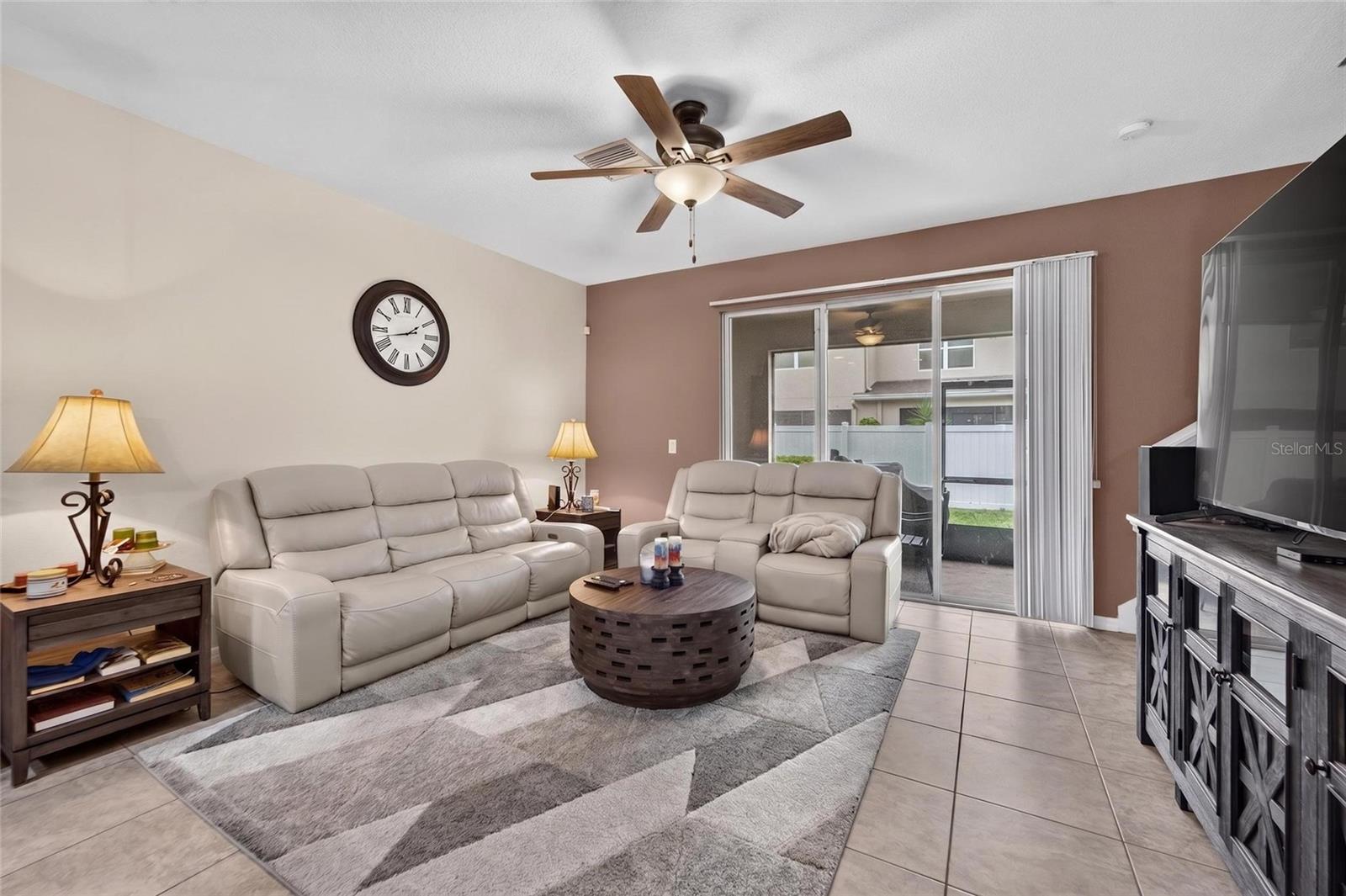 10411 Red Carpet Ct Property Photo 27