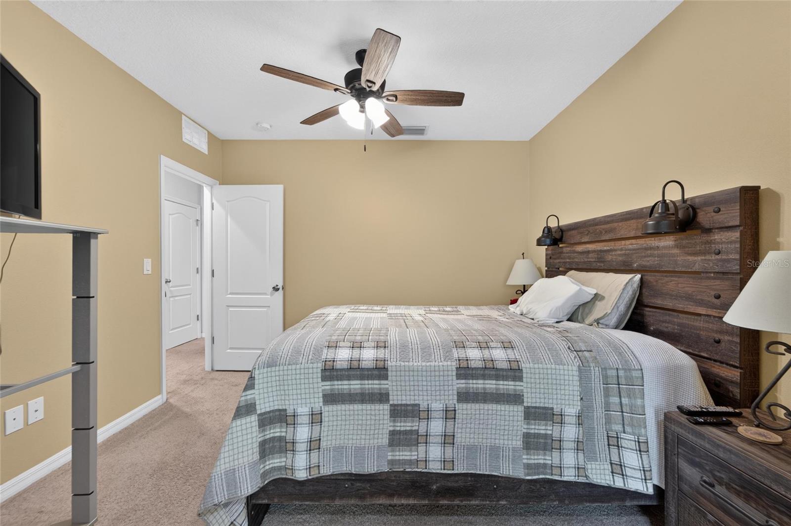 10411 Red Carpet Ct Property Photo 38