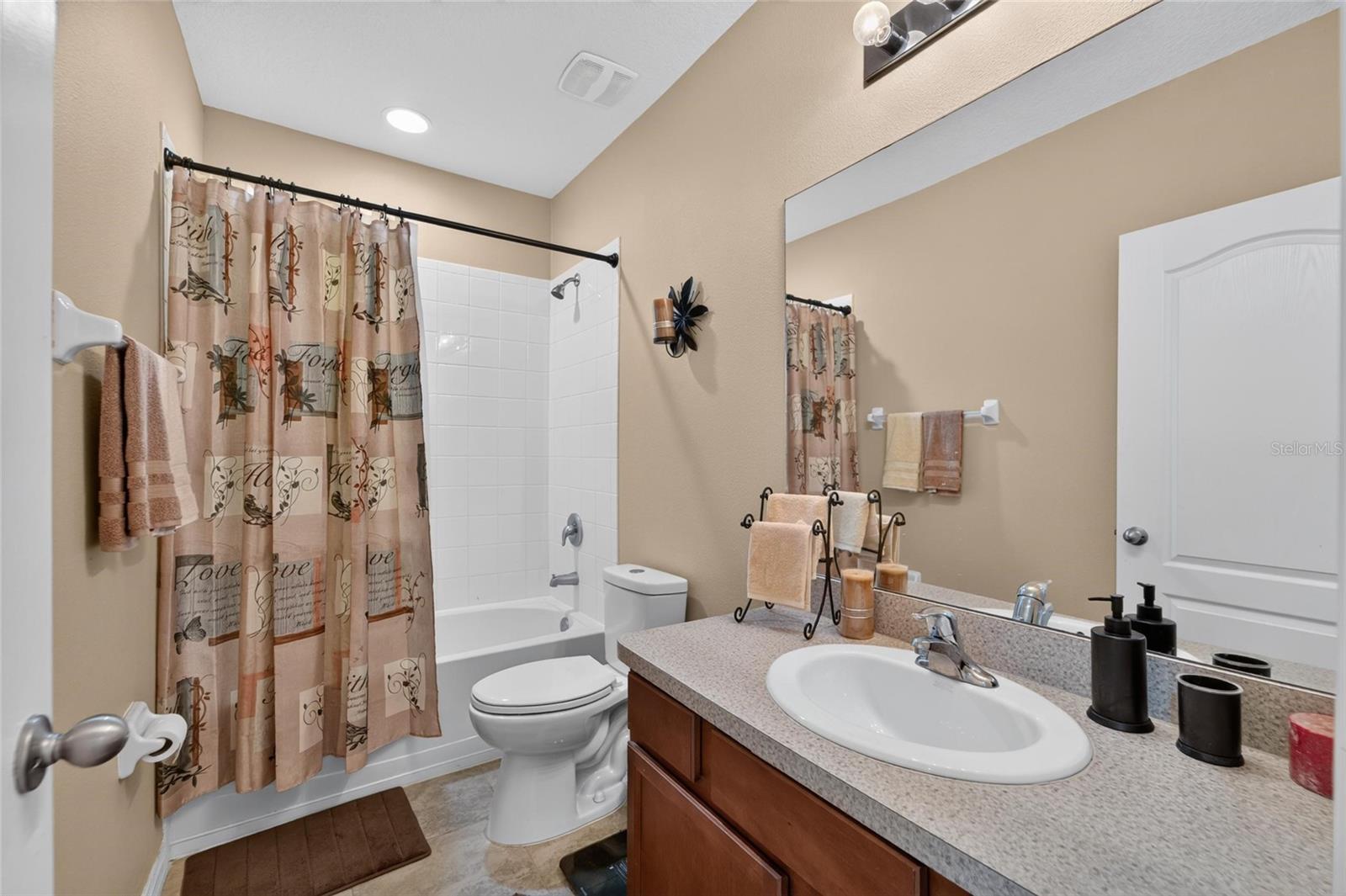 10411 Red Carpet Ct Property Photo 41